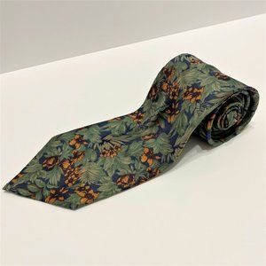 Fendi flower and foliage pattern men’s tie.